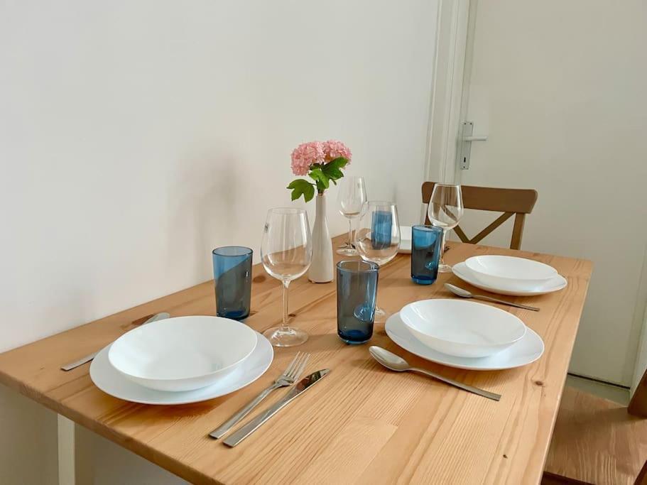 Apartment Sunny 60 M2 - Free Parking - Free Netflix